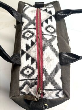 RSD Poppi Pro Black & White Wool Print | Waxed Canvas | Ruby Zipper
